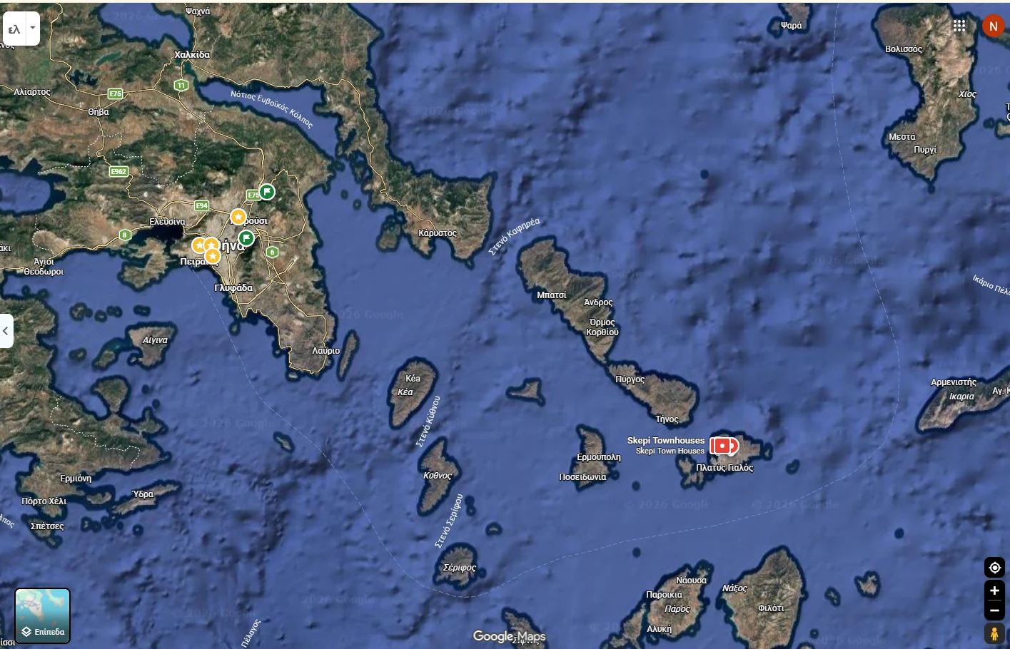 Δορυφορικός χάρτης αναφοράς του Google Maps με την Αττική, τη Μύκονο και το κεντρικό Αιγαίο